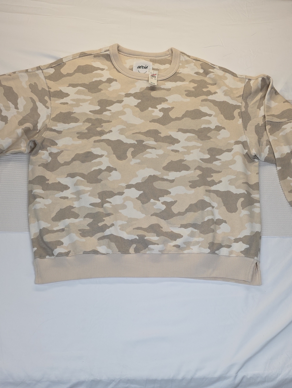 aerie Beige & Cream Camo Crewneck Sweatshirt Red On Left Cuff Medium